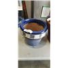 Image 2 : LOT OF ASSORTED PLANTER POTS