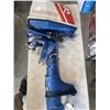 Image 6 : SUZUKI 7.5HP BOAT MOTOR - HANDLE BROKEN, MOTOR HAS COMPRESSION