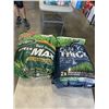 Image 1 : 2 BAGS OF SCOTTS GREEN MAX TURF BUILDER LAWN FOOD AND GRASS SEED
