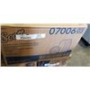 Image 1 : NEW CASE SCOTTS JUMBO TISSUE ROLLS - 12 ROLLS OF 1150FT