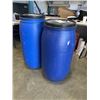 Image 2 : 2 LARGE BLUE PLASTIC BARRELLS WITH LIDS