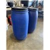 Image 3 : 2 LARGE BLUE PLASTIC BARRELLS WITH LIDS