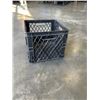 Image 3 : 12 MILK CRATES