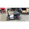 Image 1 : RIDE ON SCOOTER W/ KEYS AND CHARGER - NO BATTERY, WORKING