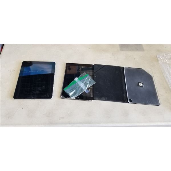 2 IPADS FOR PARTS