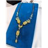 Image 2 : VINTAGE CONFETTI CELLULOID STONES AND BLUE RHINESTONES NECKLACE