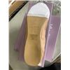 Image 3 : 5 NEW PAIRS ASSORTED SIZES WOMENS SHOES