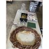 Image 1 : PUNCH DISPENSER, CANDLE HOLDER, SELFIE PHOTO SIGN AND PHOTO PROPS