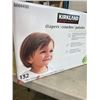 Image 2 : CASE OF KIRKLAND SIZE 6 DIAPERS