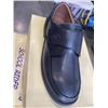 Image 2 : 5 NEW PAIRS ASSORTED SIZES WOMENS SHOES