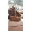 Image 4 : 2 WICKER BASKETS, WICKER PLACEMATS, WICKER WELCOME SIGN, BOX OF WICKER DOLLS, ETC