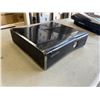 Image 5 : PLAYSTATION 3 AND XBOX 360 CONSOLES, UNTESTED