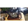 Image 1 : WOOD WAVE EXPRESS OVEN AND SERVING TRAY