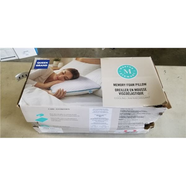 NEW MARTHA STEWART MEMORY FOAM PILLOW