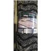 Image 2 : NEW KLEAN STEP ALL-SEASON MUD MAT AND NEW KITCHEN RUNNER