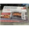 Image 4 : BLACK AND DECKER 4-SLICE AIR FRYER TOASTER OVEN - TESTED WORKING, RETAIL $179