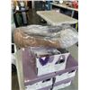 Image 2 : 5 NEW PAIRS ASSORTED SIZES WOMENS SHOES