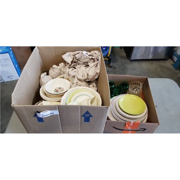 2 BOXES OF ANTIQUE AND COLLECTIBLE CHINA