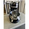 Image 1 : KITCHEN AID PROFESSIONAL 600 STAND MIXER WITH ATTACHMENTS, WORKING