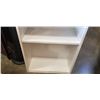Image 2 : WHITE BOOKSHELF