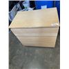 Image 1 : 3 DRAWER DRESSER