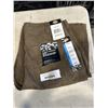 Image 2 : 3 PAIRS NEW DICKIES  SHORTS - SIZE 32 AND 30
