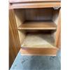 Image 3 : WOOD SIDE TABLE W/ 1 DRAWER, 1 DOOR