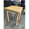 Image 2 : PINE KITCHEN BLOCK ISLAND
