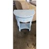 Image 1 : STANLEY FURNITURE HALL TABLE