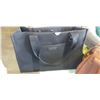 Image 2 : BROWN LUNCH TOTE AND BLACK CANVAS TOTE