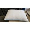Image 3 : NEW BELOW ZERO SLEEPING PILLOW AND LARGE GREY BLANKET