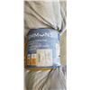 Image 2 : NEW SIMMONS DOWN ALTERNATIVE BLANKET. QUEEN SIZE