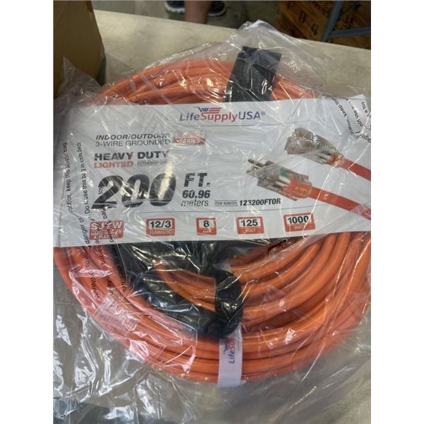200 FOOT HEAVY DUTY LIGHTED ORANGE EXTENSION CORD. 12AWG/3C