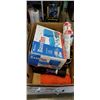 Image 2 : 2 BOXES OF NEW KIDS WINTER BOOTS AND TOYS