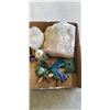 Image 3 : TRAY OF CRYSTAL ROCKS AND CLOISONNE FIGURES