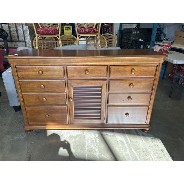 WOODEN 9 DRAWER 1 DOOR DRESSER