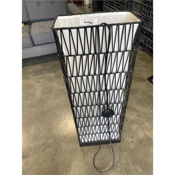 WHITE FLOOR LAMP