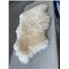 Image 2 : SHEEP SKIN RUG