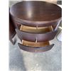 Image 5 : PAIR OF 2 DRAWER OVAL SIDE TABLES