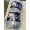 Image 1 : NEW BERKSHIRE COOLING BLANKET WITH DOWN ALTERNATIVE FILL. QUEEN SIZE
