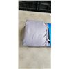 Image 2 : NEW COLUMBIA OUTDOOR BLANKET. 72" X 72"