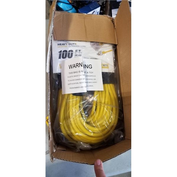 HEAVY DUTY 100 FT YELLOW LIGHTED 3 OUTLET EXTENSION CORD. 12 AWG/3C