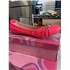 Image 3 : 5 NEW PAIRS ASSORTED SIZES WOMENS SHOES