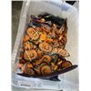 Image 1 : LARGE TOTE OF HALLOWEEN DECOR
