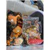 Image 3 : LARGE TOTE OF HALLOWEEN DECOR
