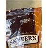 Image 3 : CASE OF SNYDERS CHEDDAR PRETZELS