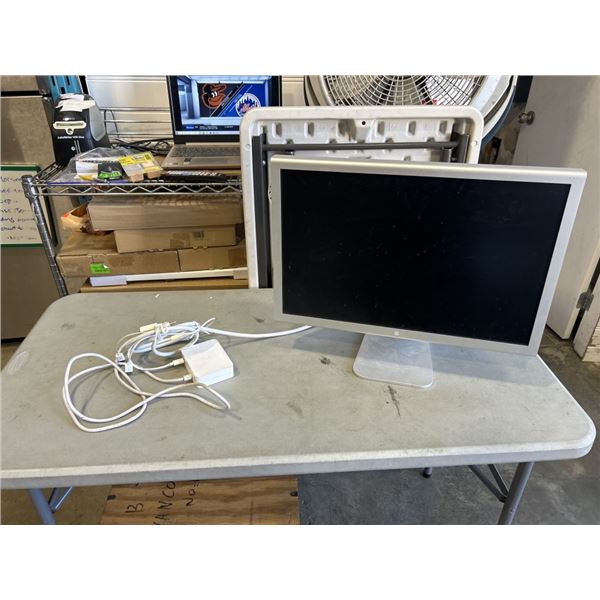 APPLE CINEMA DISPLAY