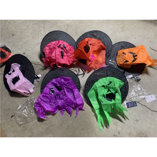 4 SETS OF 6 NEW BATTERY POWERED HALLOWEEN YARD LIGHTS