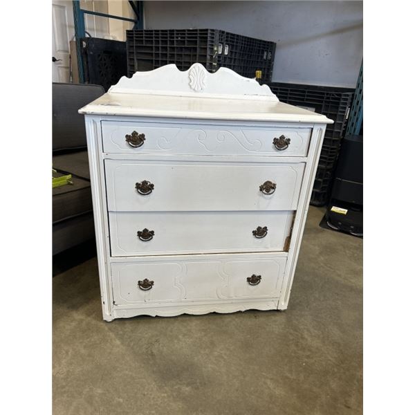 WHITE 4 DRAWER DRESSER