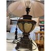 Image 2 : PAIR OF DECORATIVE TABLE LAMPS
